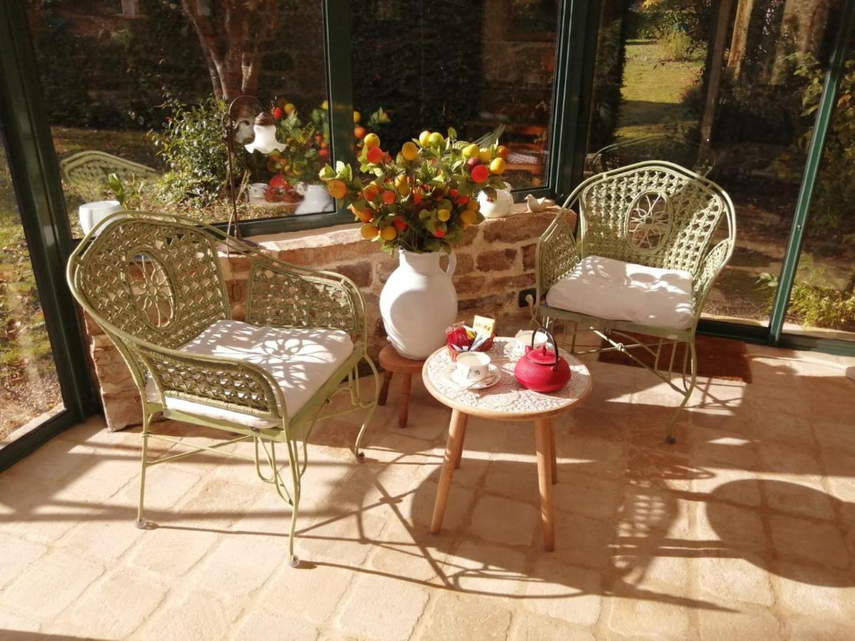 Les Berges De La Planchette Bed & Breakfast Yvignac-la-Tour Exterior foto