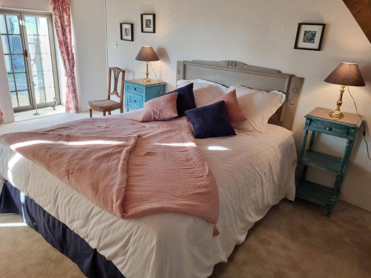 Les Berges De La Planchette Bed & Breakfast Yvignac-la-Tour Cameră foto
