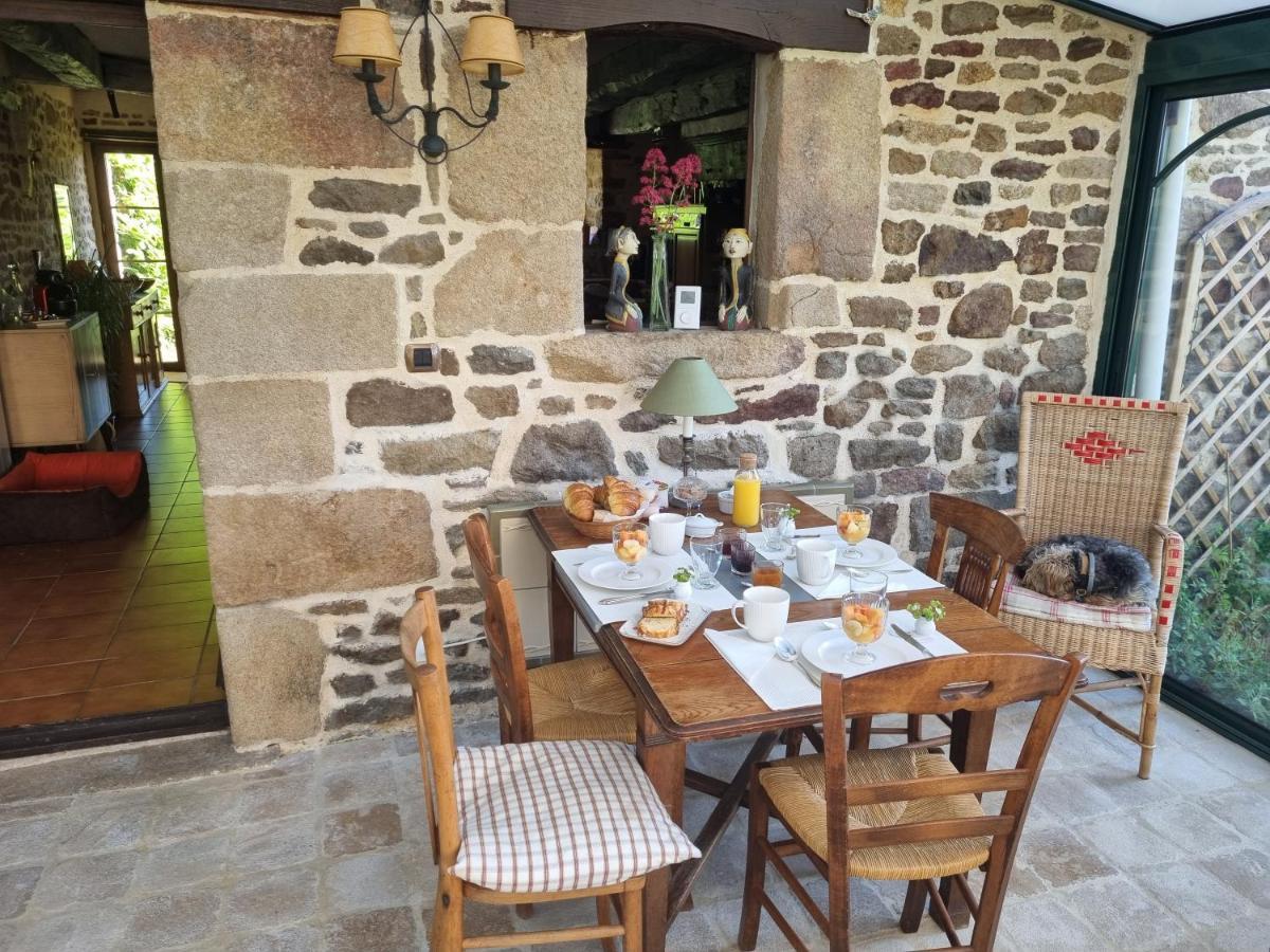 Les Berges De La Planchette Bed & Breakfast Yvignac-la-Tour Exterior foto