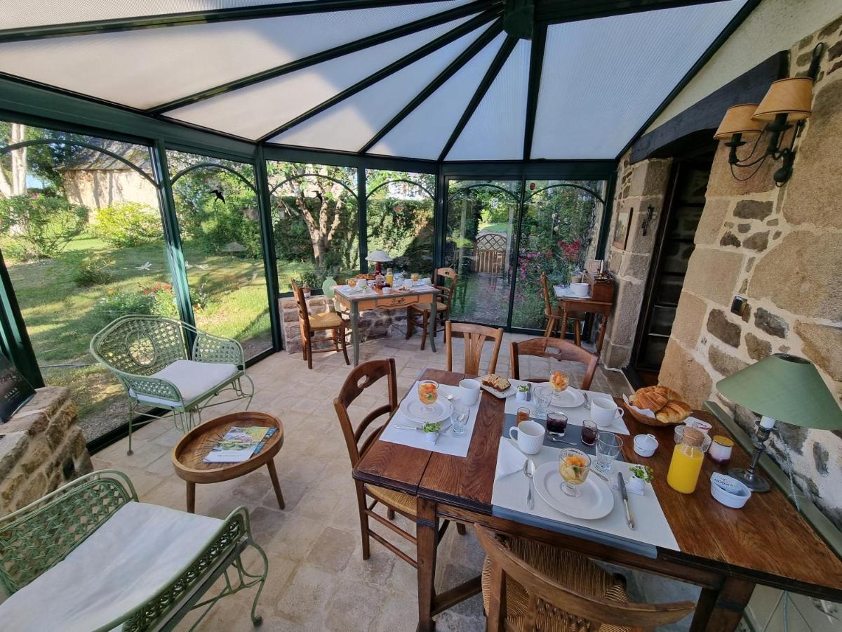 Les Berges De La Planchette Bed & Breakfast Yvignac-la-Tour Exterior foto
