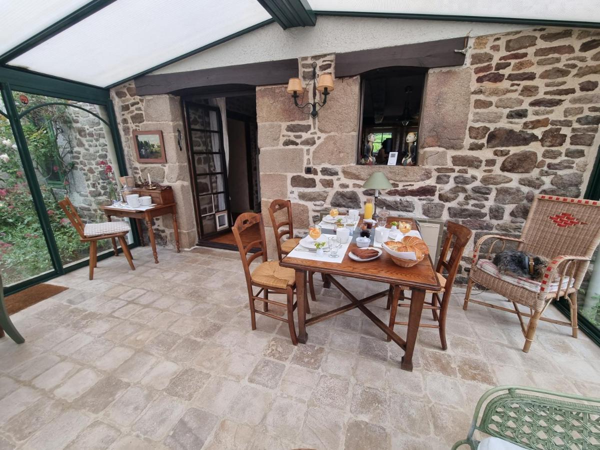 Les Berges De La Planchette Bed & Breakfast Yvignac-la-Tour Exterior foto